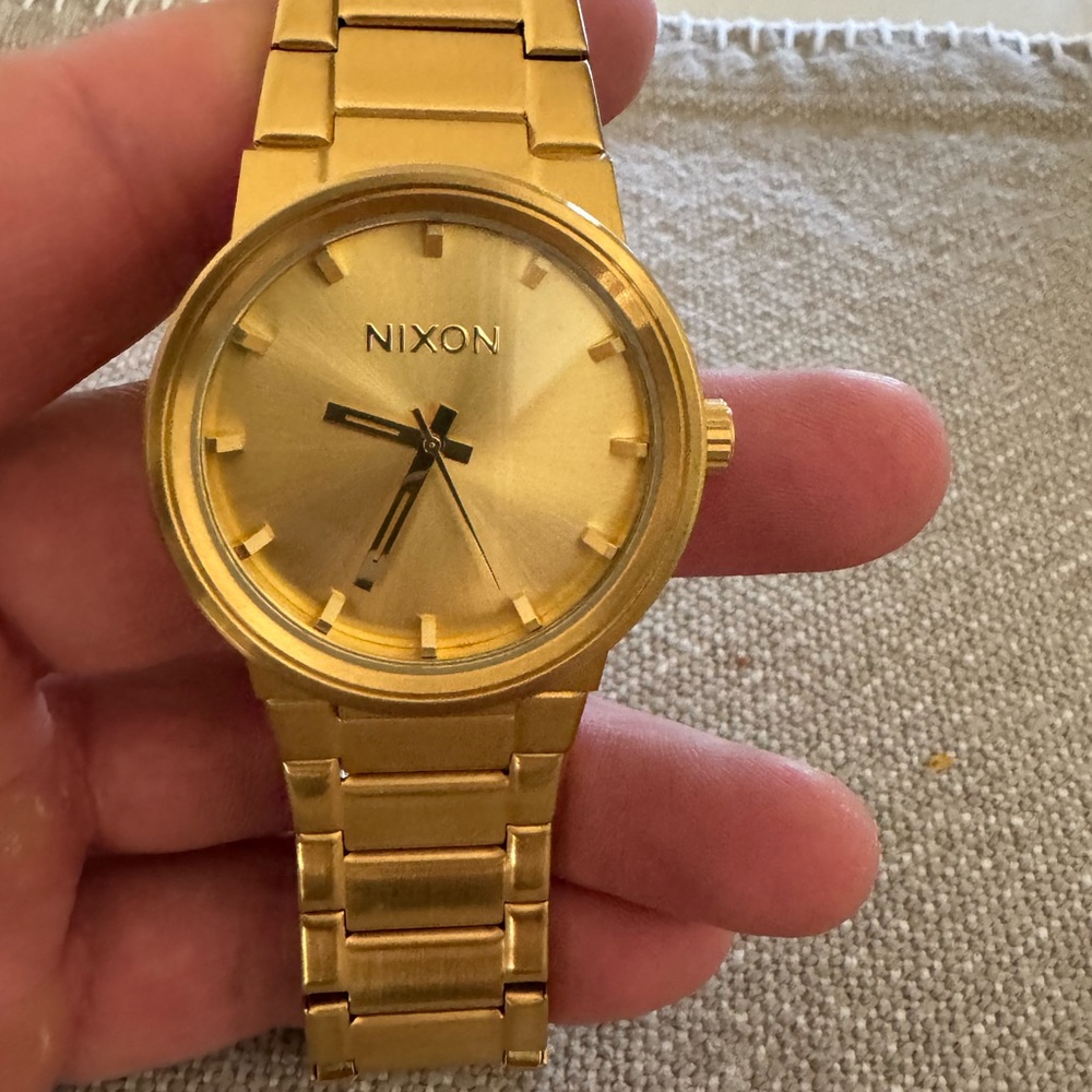 Gold Nixon watch The Cannon Stainless steel